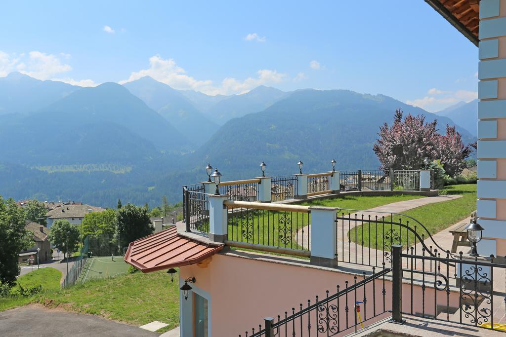 Residence Villa Boschetto Carano  Rom bilde